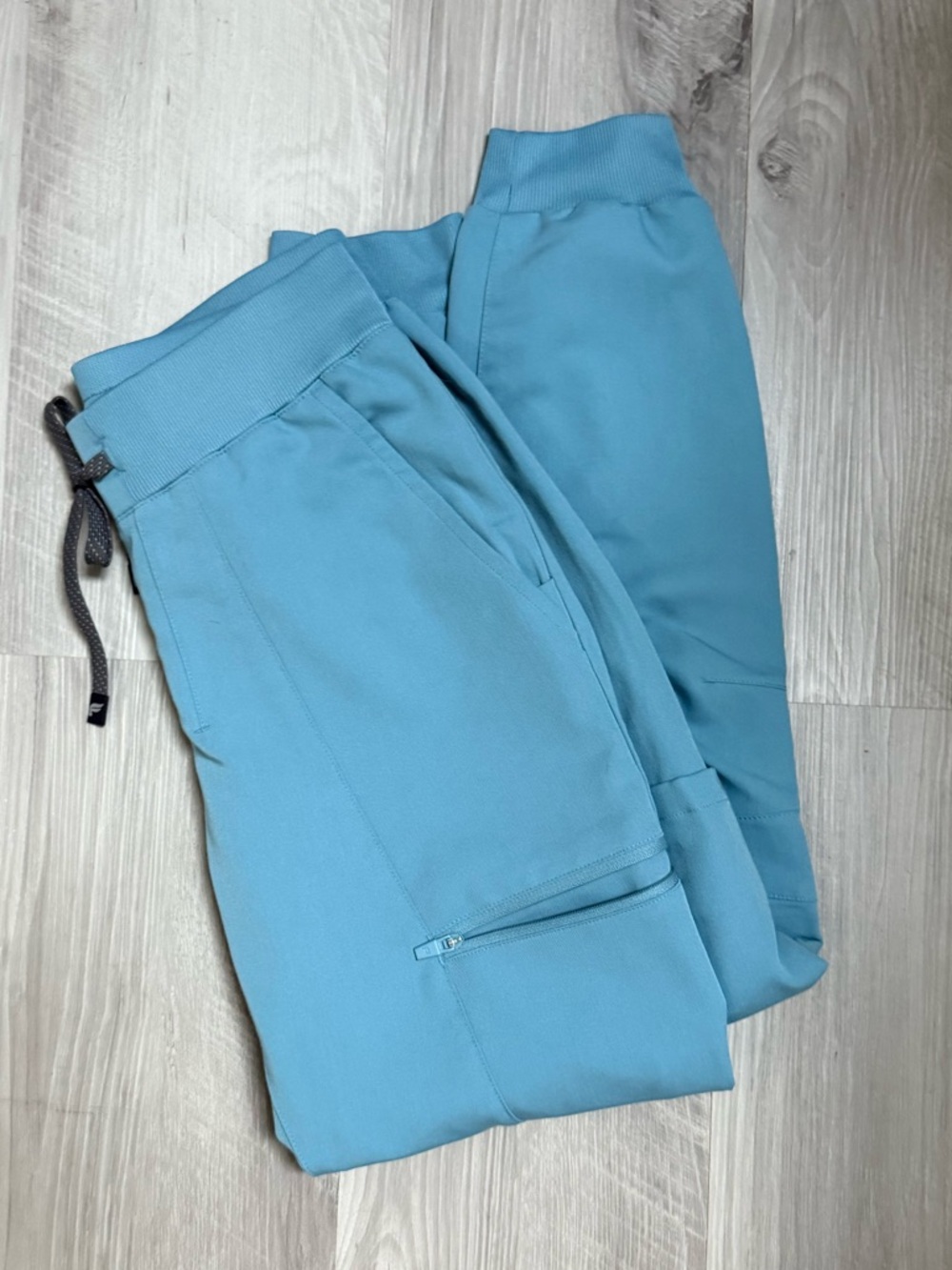 Fabletics Scrub Set XS - Picture 2 of 3